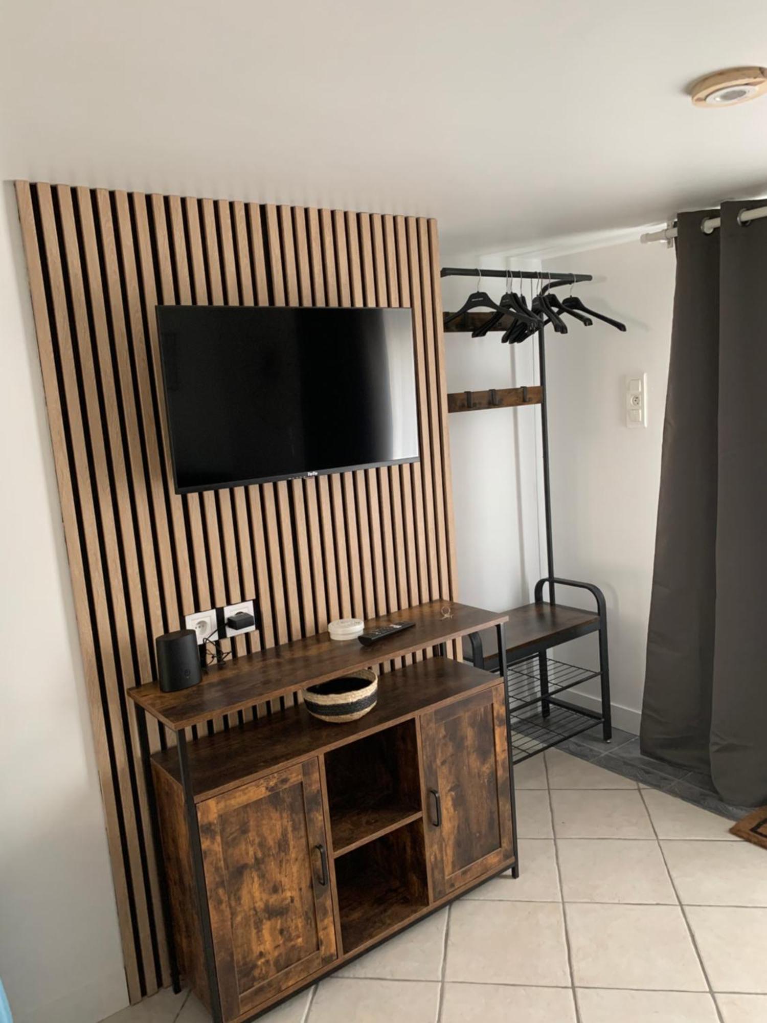 Appart Studio Rdc De Maison Avec Exterieur Proche Reims Tinqueux Exterior photo